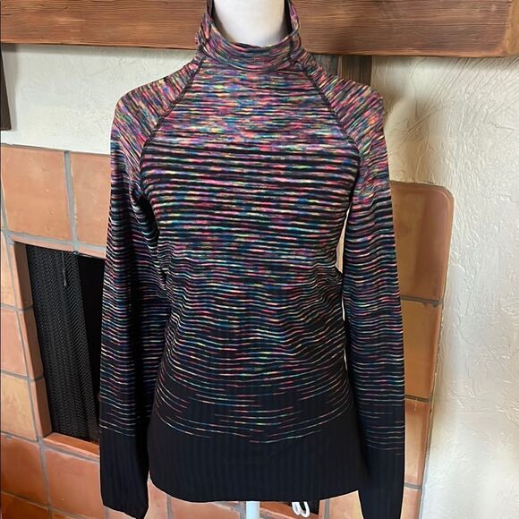 Nike Pro Hyperwarm Multicolored Long Sleeve Turtleneck Shirt, size M - Picture 1 of 10